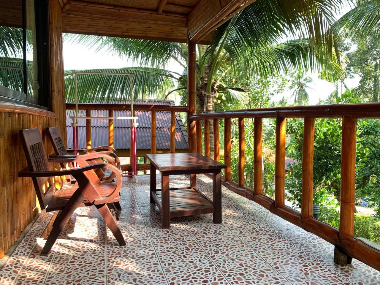 The Fisherman'S Chalet Natien Beach  Exterior photo