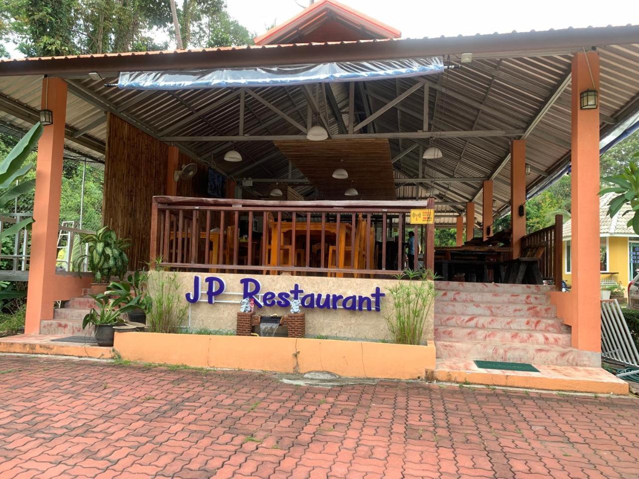 The Fisherman'S Chalet Natien Beach  Exterior photo