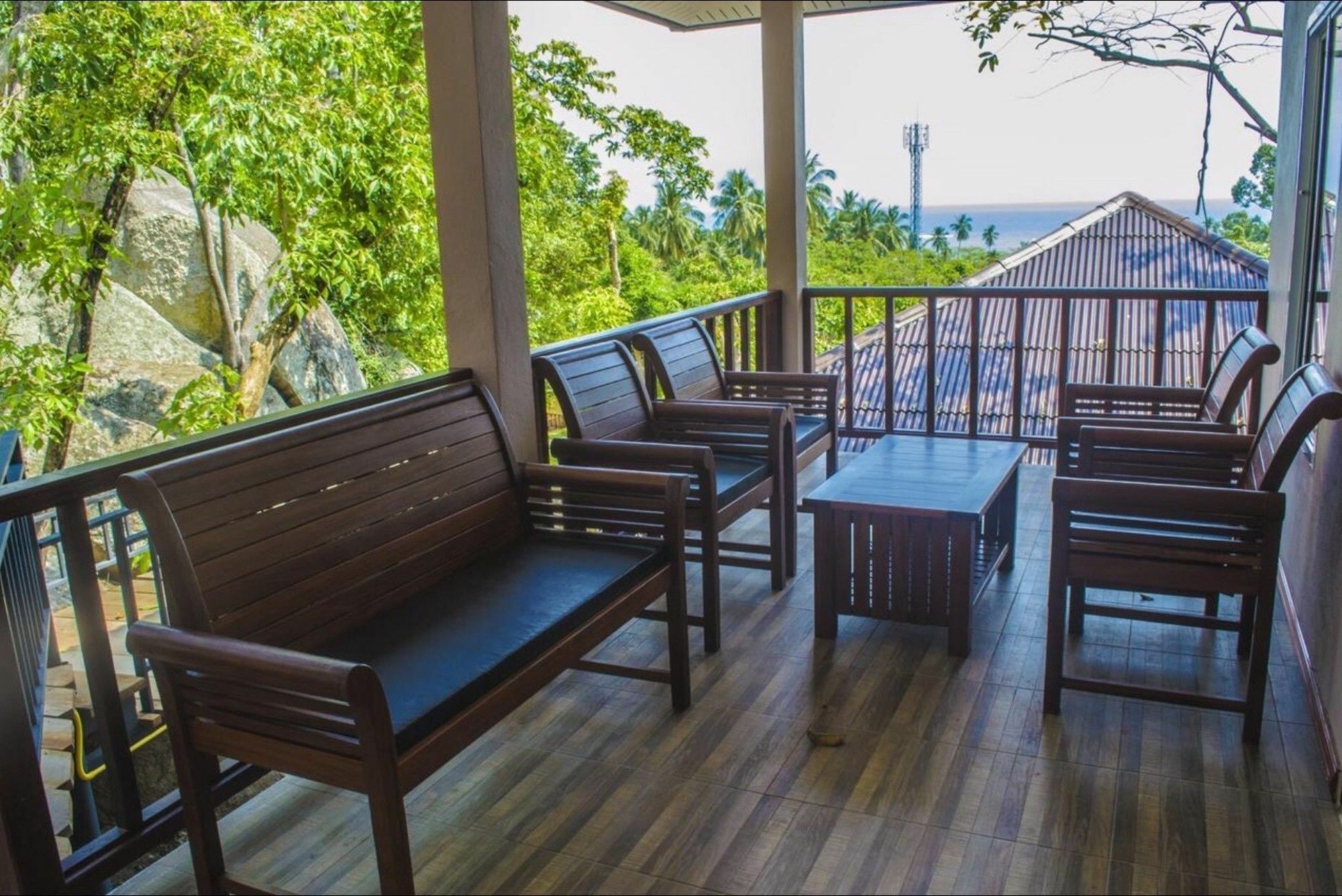 The Fisherman'S Chalet Natien Beach  Exterior photo